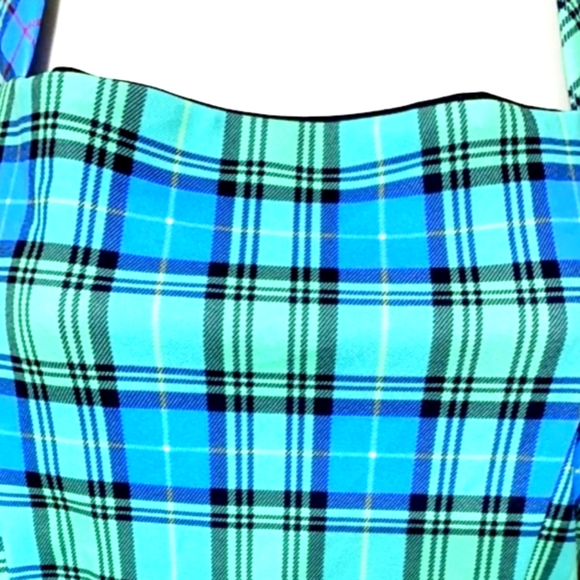 NWOT I Saw It First Blue & Green Tartan Pinafore Dress Size UK 12 - Picture 2 of 5